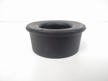 Bucha da barra tensora dianteira e traseira Ø83mm - MB OM370/71 (R-288A). <BR><a href='ver_produto?Cod=297#titulo' class='btn btn-theme'>ver</a>
