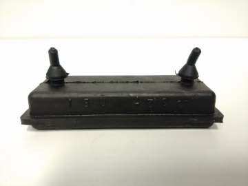 Batente inferior do coxim do câmbio - MB 710/915 (R-3327). <BR><a href='ver_produto?Cod=376#titulo' class='btn btn-theme'>ver</a>