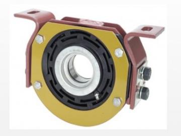 com regulagem para ajuste de comprimento e ângulo do eixo cardan, rolamento Ø interno 45 mm,
bico graxeiro e pista defletora e de vedação do retentor. <BR><a href='ver_produto?Cod=461#titulo' class='btn btn-theme'>ver</a>