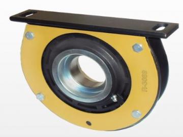 com regulagem para ajuste de comprimento do eixo cardan, com rolamento Ø interno 55 mm, com bico graxeiro e pista de vedação do retentor. <BR><a href='ver_produto?Cod=479#titulo' class='btn btn-theme'>ver</a>